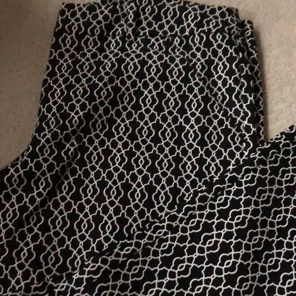 Patterned pants! - Picture 2 of 7